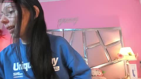 Snapshot of bonniepark_ chatting on May 15, 4:25 pm Bonnie online show from May 15, 4:25 pm