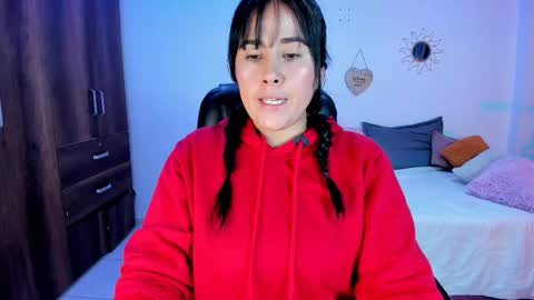 Snapshot of bonny_greylm chatting on December 23, 3:26 am sofia online show from December 23, 3:26 am