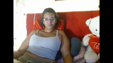 Queen Bon Vivantt online show from January 6, 4:13 pm