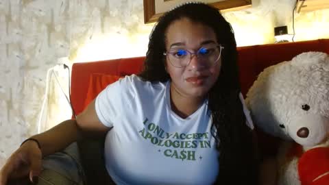 Queen Bon Vivantt online show from February 13, 10:43 pm