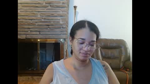 Queen Bon Vivantt online show from September 19, 12:50 pm