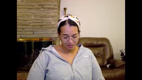 Snapshot of bonvivantb chatting on January 14, 4:01 pm Queen Bon Vivantt online show from January 14, 4:01 pm