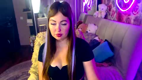 Mira online show from July 13, 7:49 pm