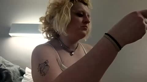 boobookittyfuxx online show from February 18, 5:47 am