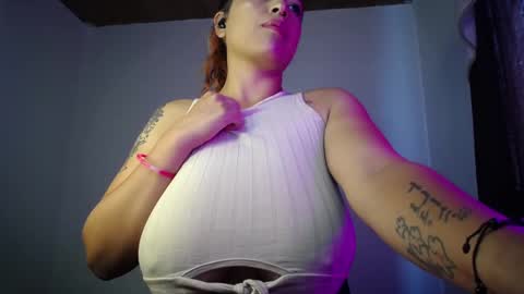 Snapshot of boobs_magic chatting on September 30, 1:38 pm KIM online show from September 30, 1:38 pm