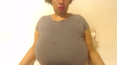 Snapshot of boobyqueen24 chatting on September 17, 5:58 pm boobyqueen online show from September 17, 5:58 pm