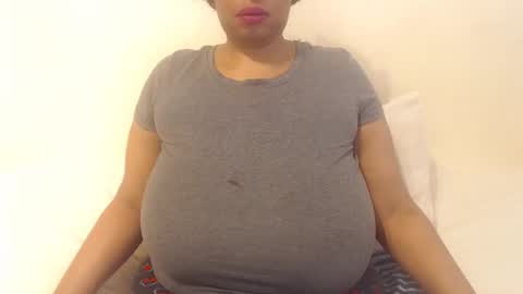 Snapshot of boobyqueen24 chatting on September 19, 9:32 am boobyqueen online show from September 19, 9:32 am