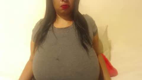 Snapshot of boobyqueen24 chatting on October 22, 6:40 pm boobyqueen online show from October 22, 6:40 pm