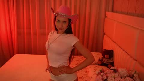 boootyfrytti online show from April 30, 8:57 pm