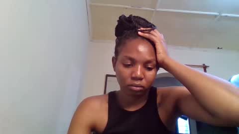 bootie_caramel online show from September 29, 9:14 am