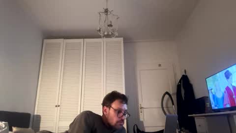 Snapshot of booyyy12 chatting on February 24, 4:43 am BoYYYOOO online show from February 24, 4:43 am