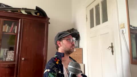 Snapshot of booyyy12 chatting on April 15, 4:36 pm BoYYYOOO online show from April 15, 4:36 pm