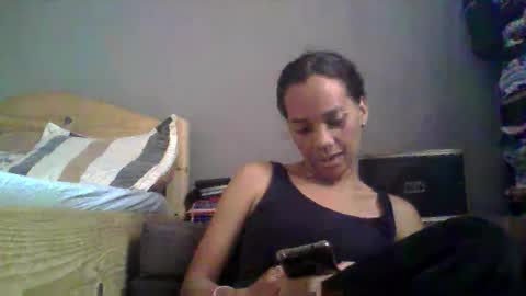 Snapshot of boozyart chatting on October 23, 7:51 am boozyArt online show from October 23, 7:51 am