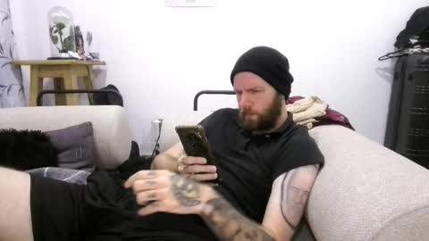 boredpunkdude666 online show from March 11, 12:16 am