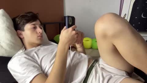 Snapshot of borisviper chatting on October 8, 4:37 pm borisviper online show from October 8, 4:37 pm