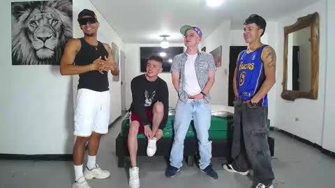 THOMAS AND DAMIAND online show from November 8, 5:45 pm