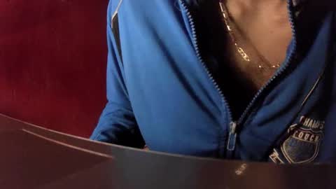 Snapshot of boss_playa98 chatting on March 2, 8:38 am boss_playa98 online show from March 2, 8:38 am