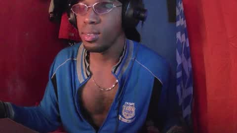 Snapshot of boss_playa98 chatting on March 9, 6:50 am boss_playa98 online show from March 9, 6:50 am