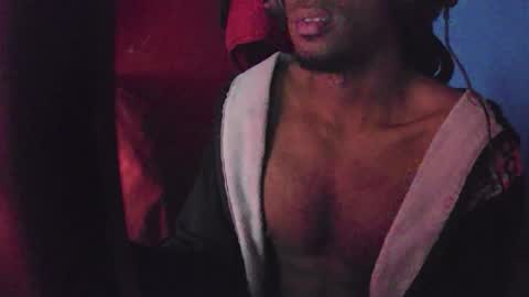 Snapshot of boss_playa98 chatting on October 16, 7:53 am boss_playa98 online show from October 16, 7:53 am