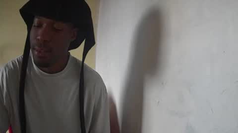 Snapshot of boss_playa98 chatting on July 18, 4:11 pm boss_playa98 online show from July 18, 4:11 pm