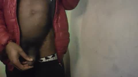 Snapshot of boss_playa98 chatting on July 20, 4:27 am boss_playa98 online show from July 20, 4:27 am