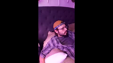 Snapshot of bossman2727 chatting on December 15, 7:01 am bossman2727 online show from December 15, 7:01 am