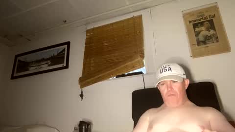 Snapshot of bostonirish45 chatting on May 13, 4:37 pm bostonirish45 online show from May 13, 4:37 pm