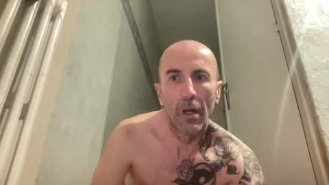 bottfrench44 online show from March 11, 5:35 am