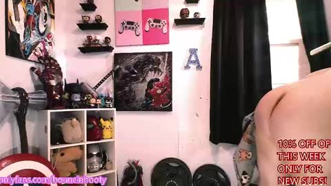 Snapshot of bouncinbooty chatting on May 7, 4:34 pm Pumpkin Butt online show from May 7, 4:34 pm