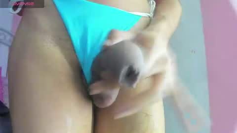 bouncing_bunnyxxx69 online show from July 5, 8:38 pm