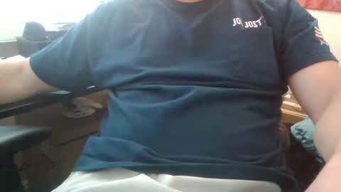 bourbonman144 online show from May 11, 7:11 pm