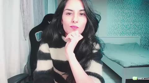 Helen  online show from December 4, 5:55 pm