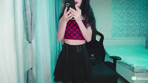 Helen  online show from December 17, 9:07 am