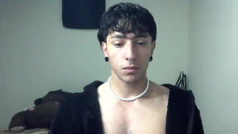 Boy Astro online show from December 7, 11:40 am