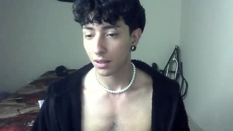 Boy Astro online show from December 16, 3:22 pm