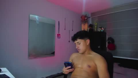 Snapshot of boy_nauthy chatting on January 16, 5:21 am boy_nauthy online show from January 16, 5:21 am