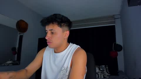 Snapshot of boy_nauthy chatting on March 10, 5:11 am boy_nauthy online show from March 10, 5:11 am