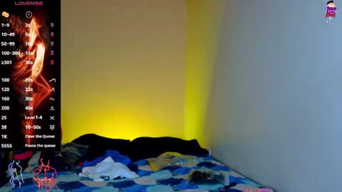 boy_nauthy online show from June 17, 12:02 am