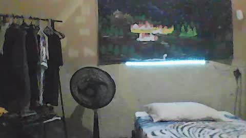 boy_tatto77 online show from June 7, 5:22 am