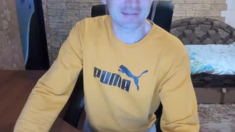 Snapshot of boyapollon chatting on December 11, 7:09 am BoyApollon online show from December 11, 7:09 am