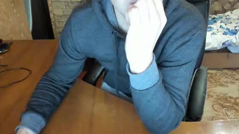 Snapshot of boyapollon chatting on November 26, 10:49 am BoyApollon online show from November 26, 10:49 am