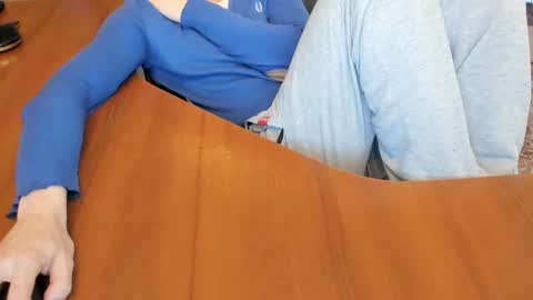 Snapshot of boyapollon chatting on November 28, 8:06 am BoyApollon online show from November 28, 8:06 am