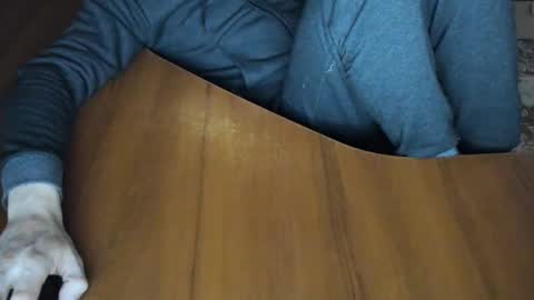 Snapshot of boyapollon chatting on December 3, 7:27 am BoyApollon online show from December 3, 7:27 am