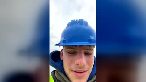 boyblondhetero online show from March 2, 7:48 am