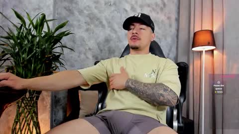 boyc02_ online show from March 9, 12:20 pm