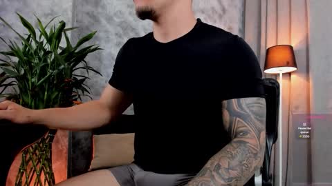 boyc02_ online show from March 18, 12:14 am