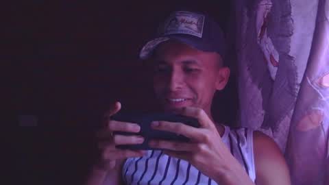 Boy online show from May 1, 4:22 pm