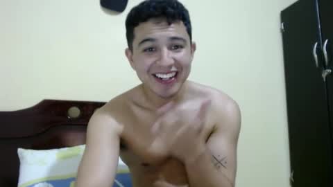 Snapshot of boyfit2023 chatting on December 12, 2:48 am boyfit2023 online show from December 12, 2:48 am