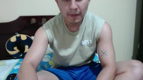 Snapshot of boyfit2023 chatting on May 6, 2:40 am boyfit2023 online show from May 6, 2:40 am