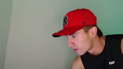 Snapshot of boyfriend_fuckme chatting on December 23, 1:03 am Felipe online show from December 23, 1:03 am